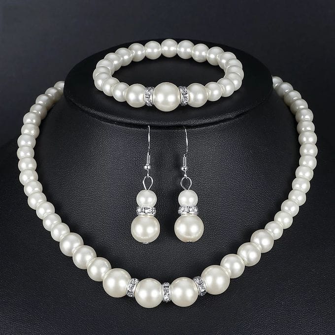 Pearl Beaded Necklace