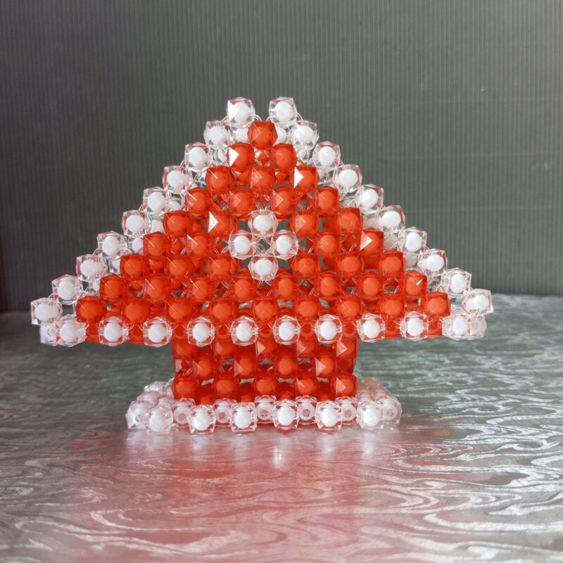 Beaded Tissue Holder (2) Beaded Tissue Holder